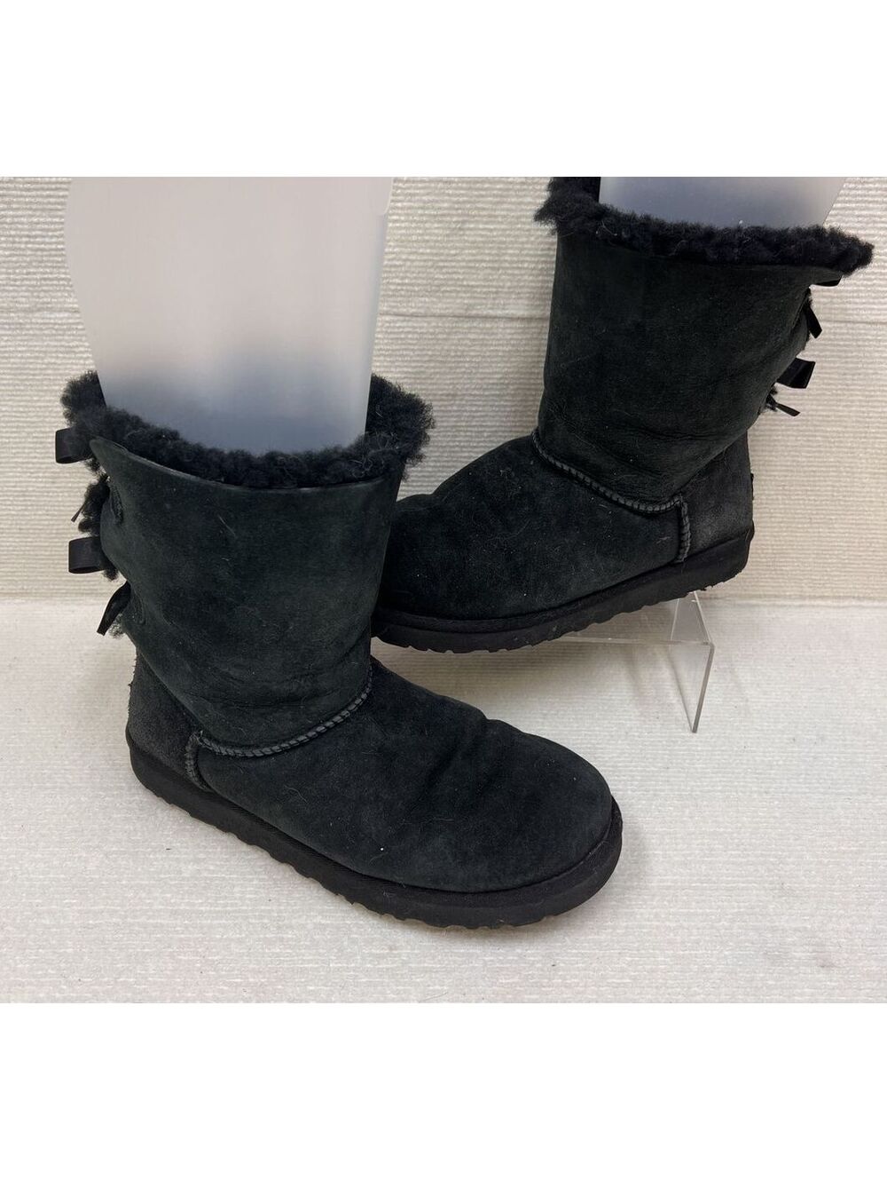 UGG Bailey Bow Black Suede Winter Booths Womens Size 8 1002954